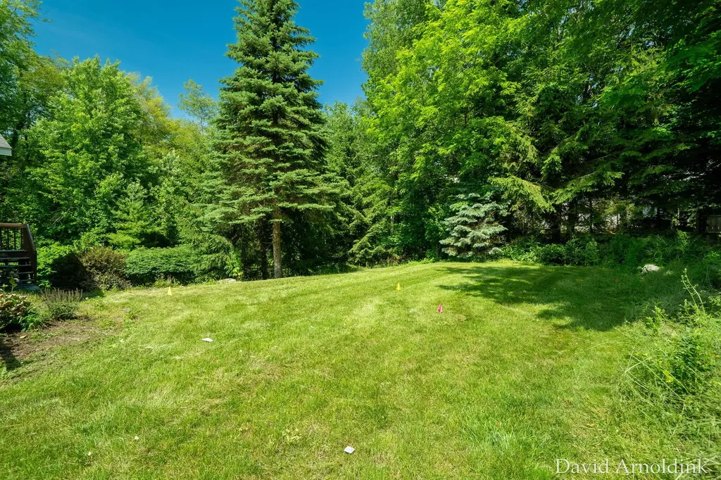 624 S 160th Avenue Park Township MI 49423