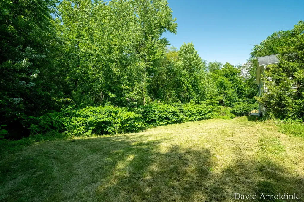 624 S 160th Avenue Park Township MI 49423