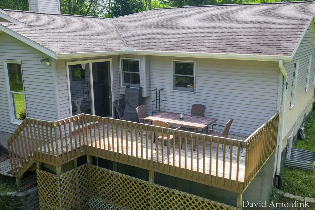 624 S 160th Avenue Park Township MI 49423