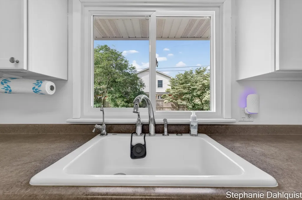 621 E Sunset Drive North Muskegon City MI 49445