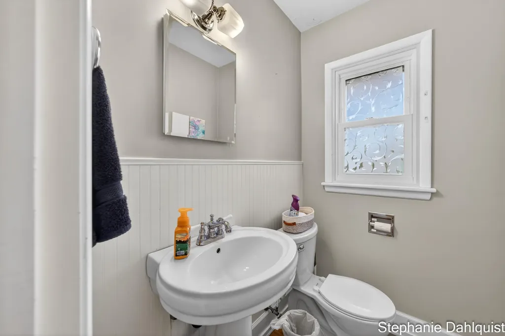 621 E Sunset Drive North Muskegon City MI 49445