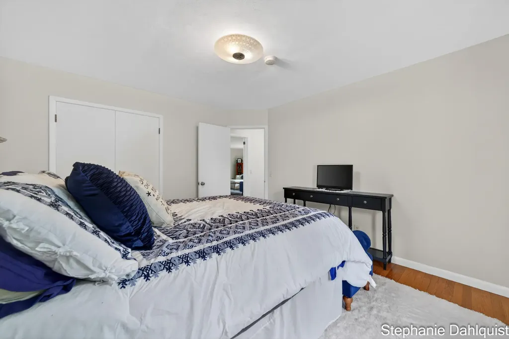 621 E Sunset Drive North Muskegon City MI 49445