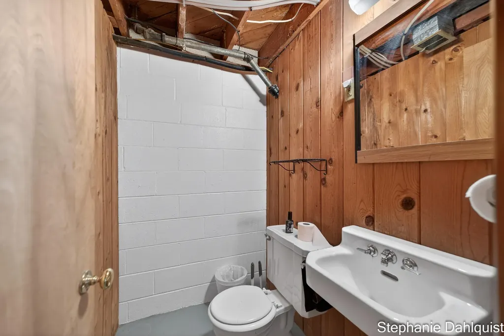 621 E Sunset Drive North Muskegon City MI 49445
