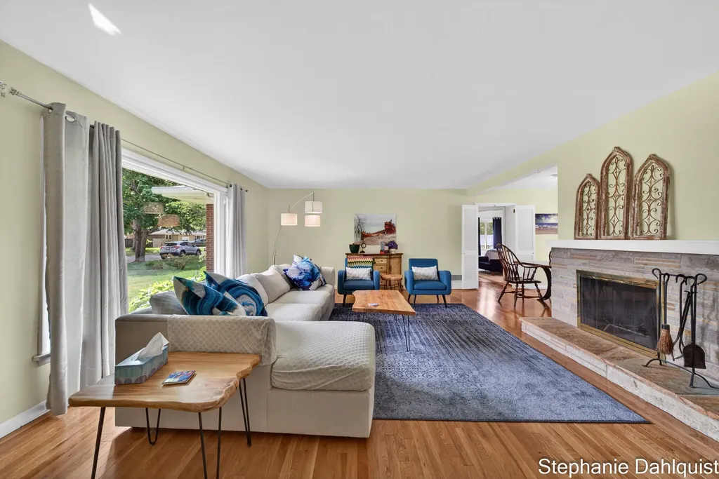 621 E Sunset Drive North Muskegon City MI 49445