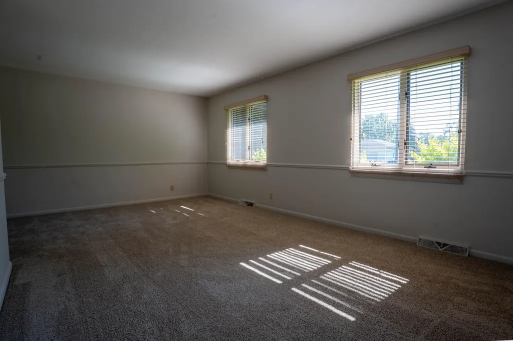 3127 Haverhill Court Roosevelt Park City MI 49441