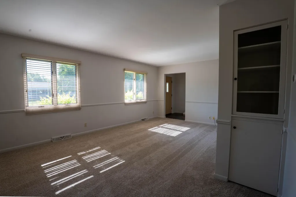 3127 Haverhill Court Roosevelt Park City MI 49441