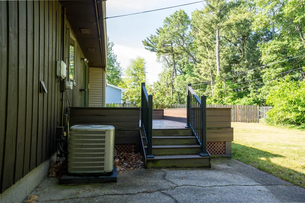 3127 Haverhill Court Roosevelt Park City MI 49441
