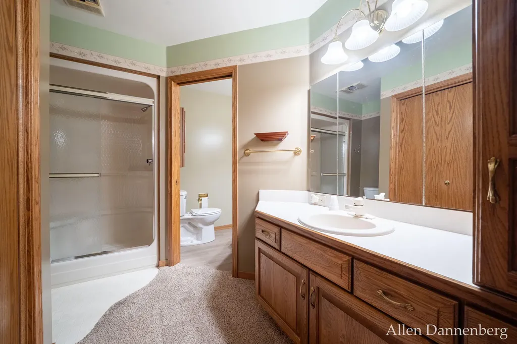 1946 Lakeview Drive Zeeland Charter Township MI 49464