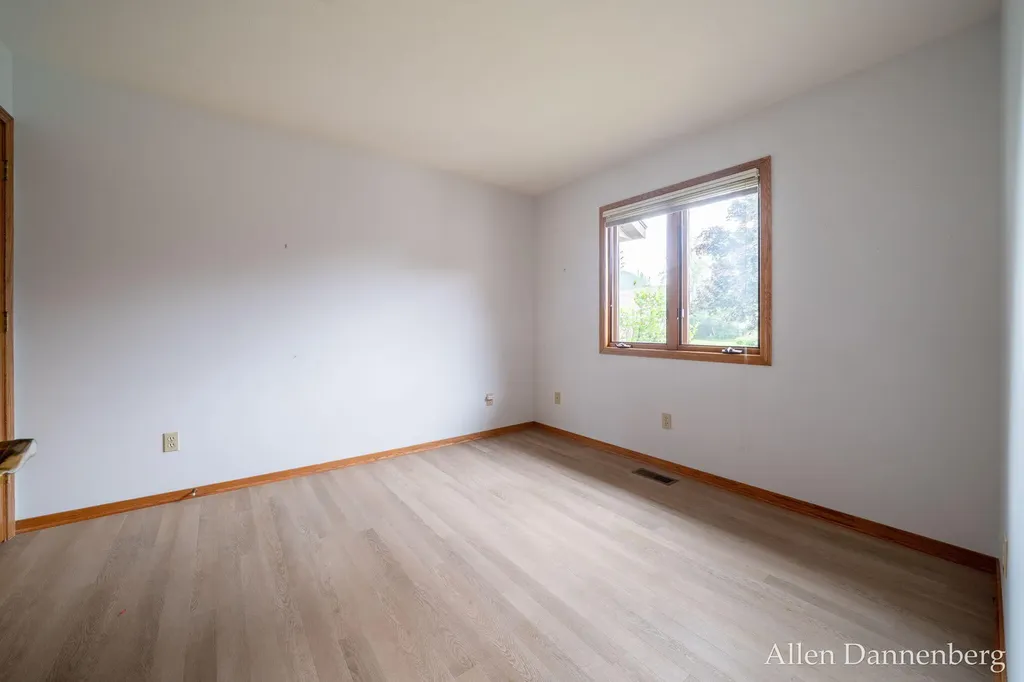 1946 Lakeview Drive Zeeland Charter Township MI 49464