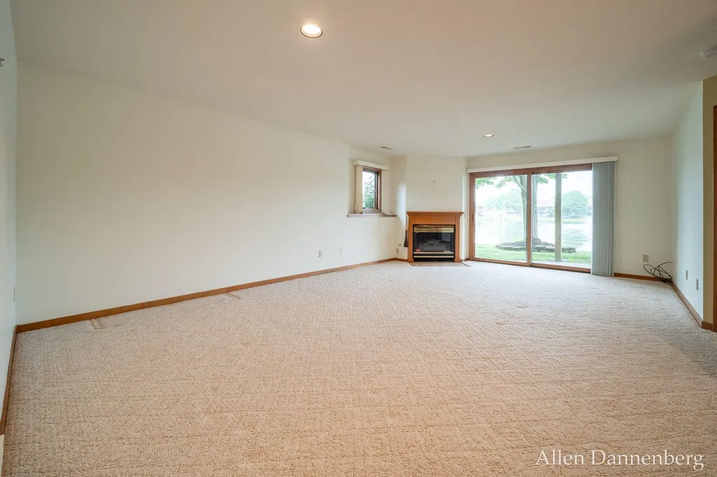 1946 Lakeview Drive Zeeland Charter Township MI 49464