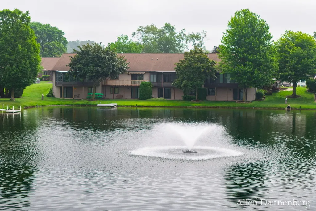 1946 Lakeview Drive Zeeland Charter Township MI 49464
