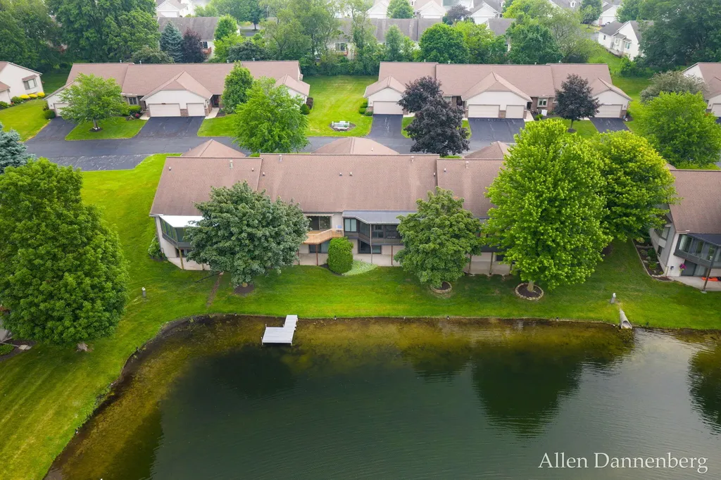 1946 Lakeview Drive Zeeland Charter Township MI 49464