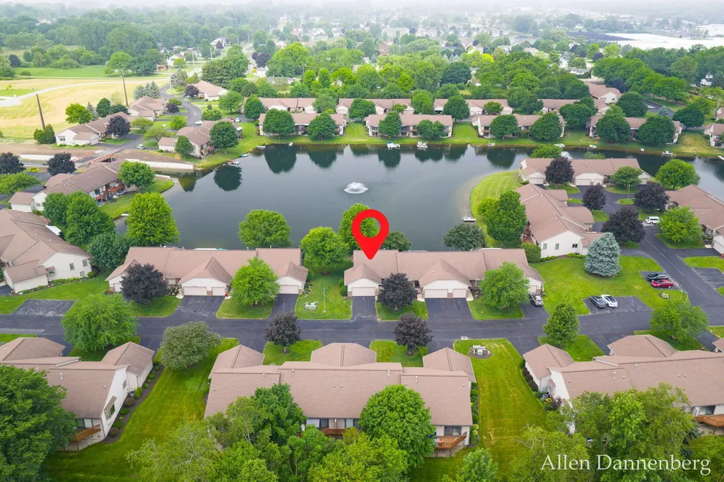 1946 Lakeview Drive Zeeland Charter Township MI 49464
