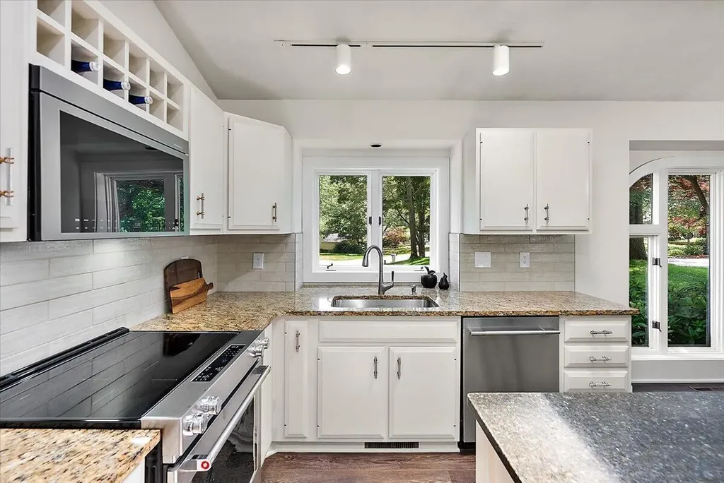 368 S Lakeshore Drive Park Township MI 49424