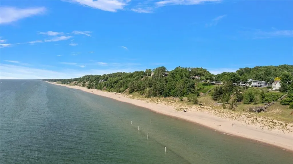 368 S Lakeshore Drive Park Township MI 49424