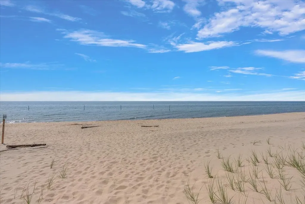 368 S Lakeshore Drive Park Township MI 49424