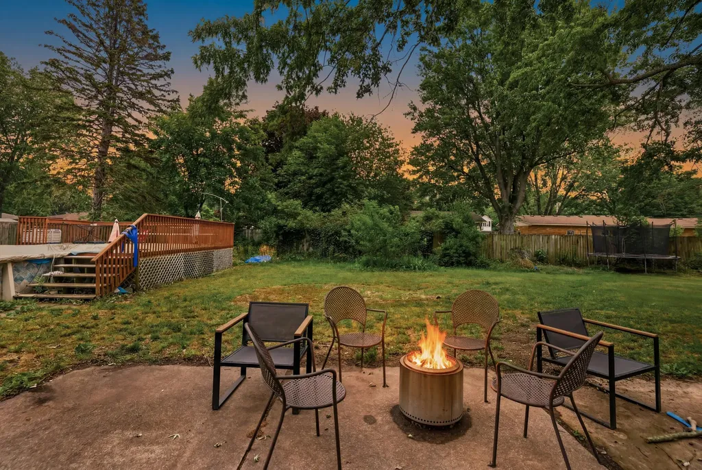 325 N 145th Avenue Park Township MI 49424