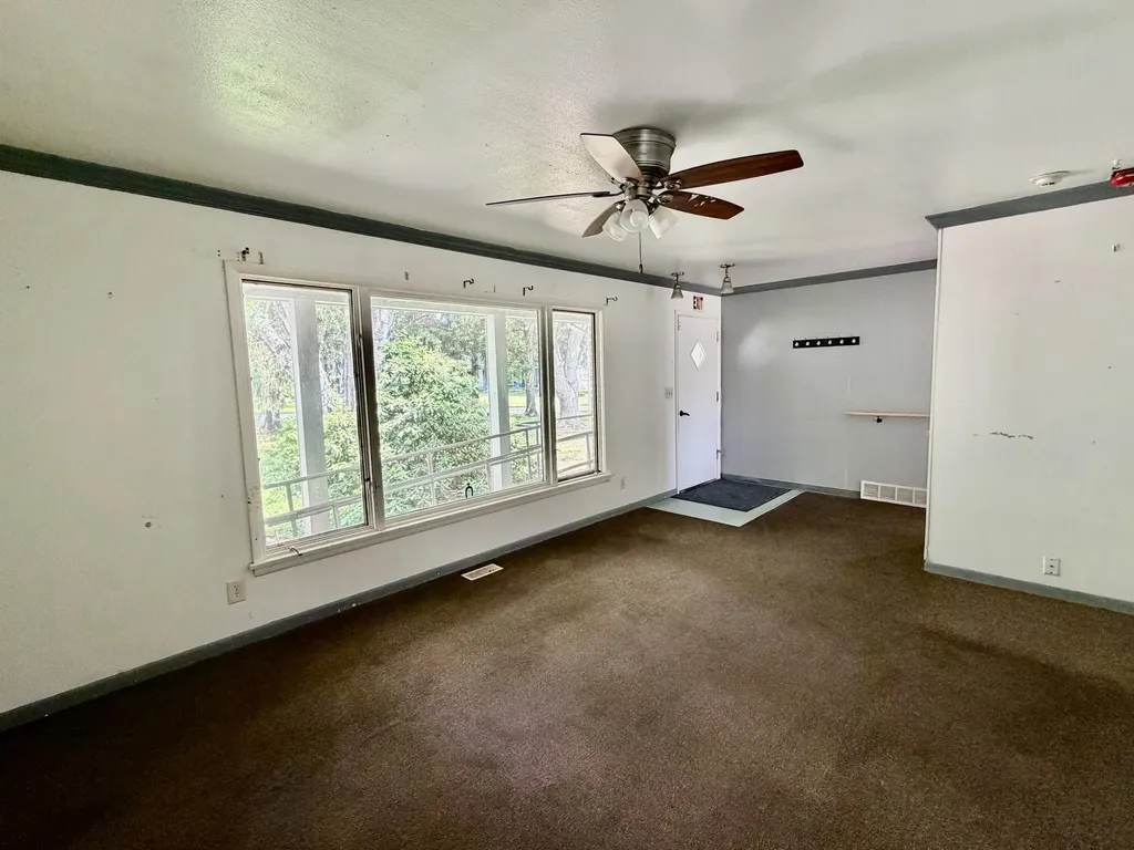 171 Dennis Avenue Fruitport Village MI 49415