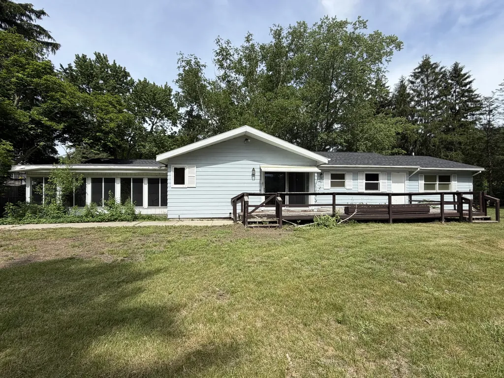 171 Dennis Avenue Fruitport Village MI 49415
