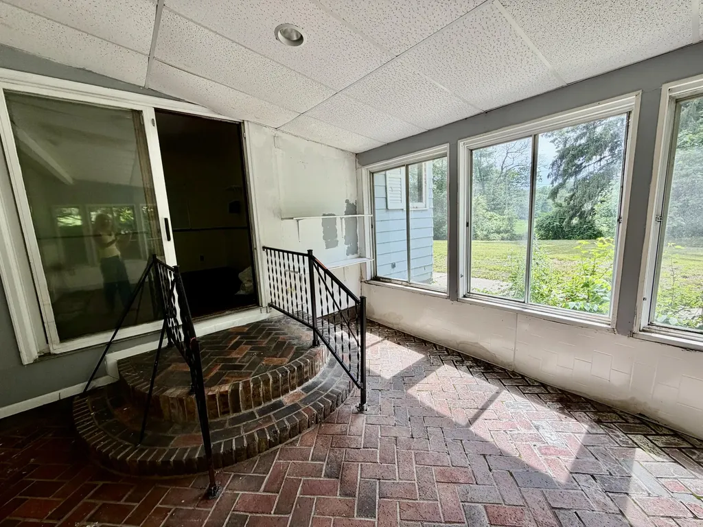 171 Dennis Avenue Fruitport Village MI 49415