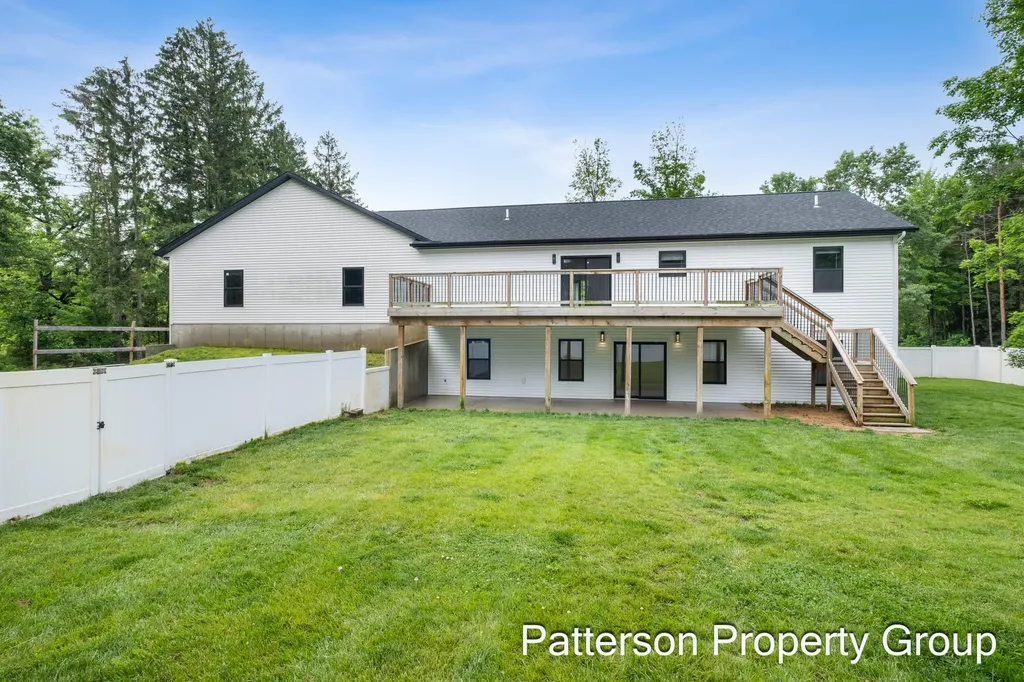 7638 E Sheringer Road Sullivan Township MI 49451