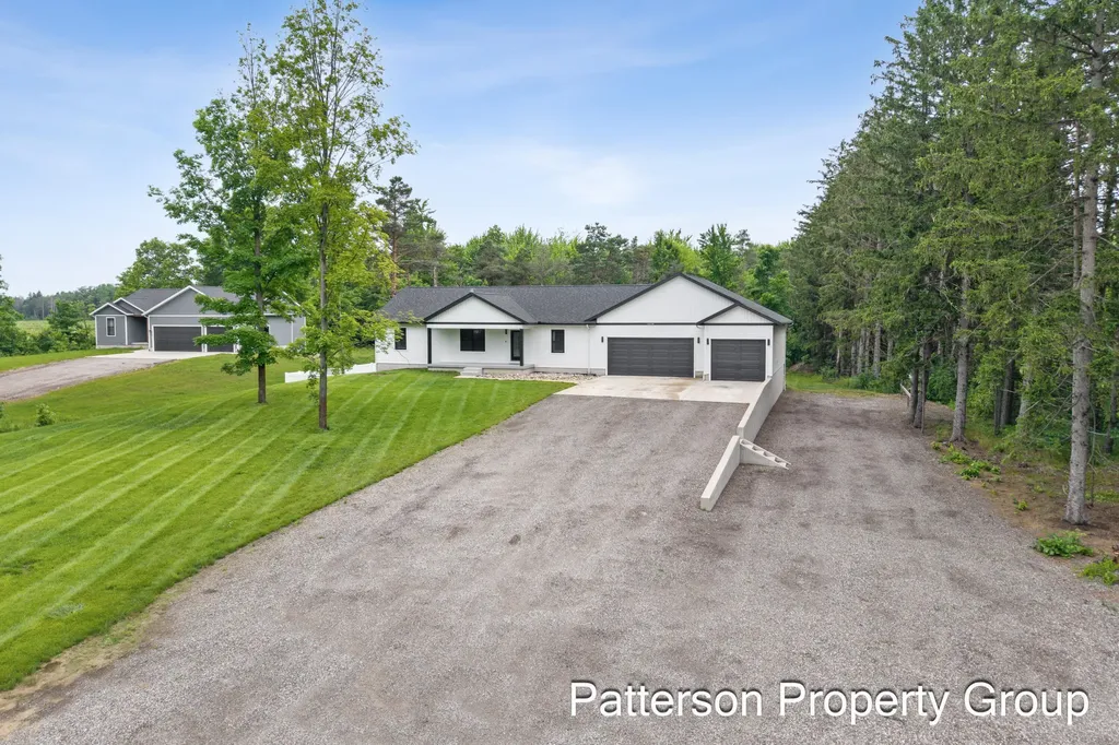 7638 E Sheringer Road Sullivan Township MI 49451