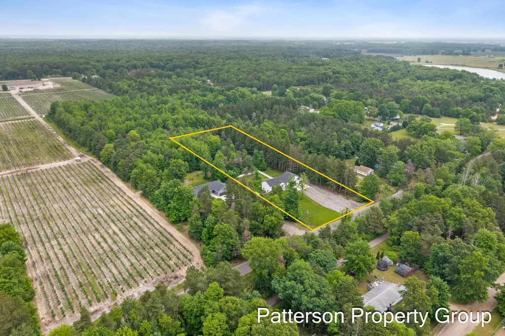 7638 E Sheringer Road Sullivan Township MI 49451
