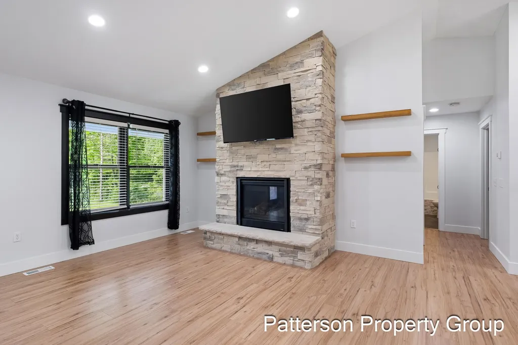 7638 E Sheringer Road Sullivan Township MI 49451