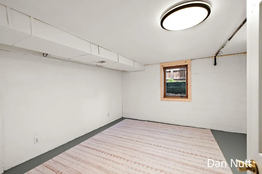 107 N Densmore Street Muskegon Charter Township MI 49442