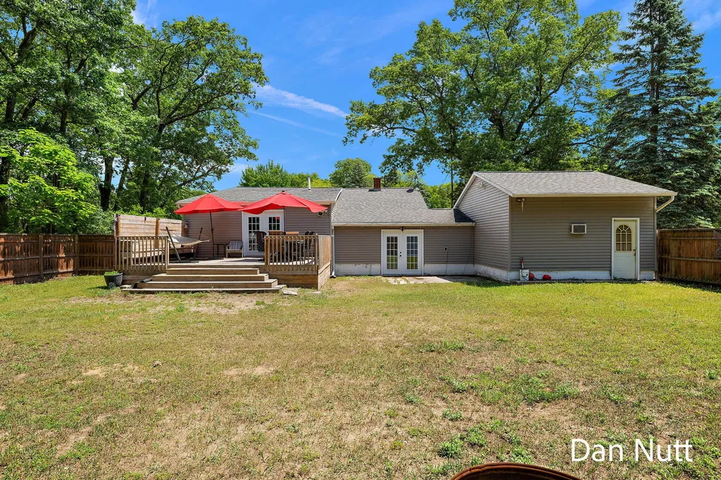 107 N Densmore Street Muskegon Charter Township MI 49442