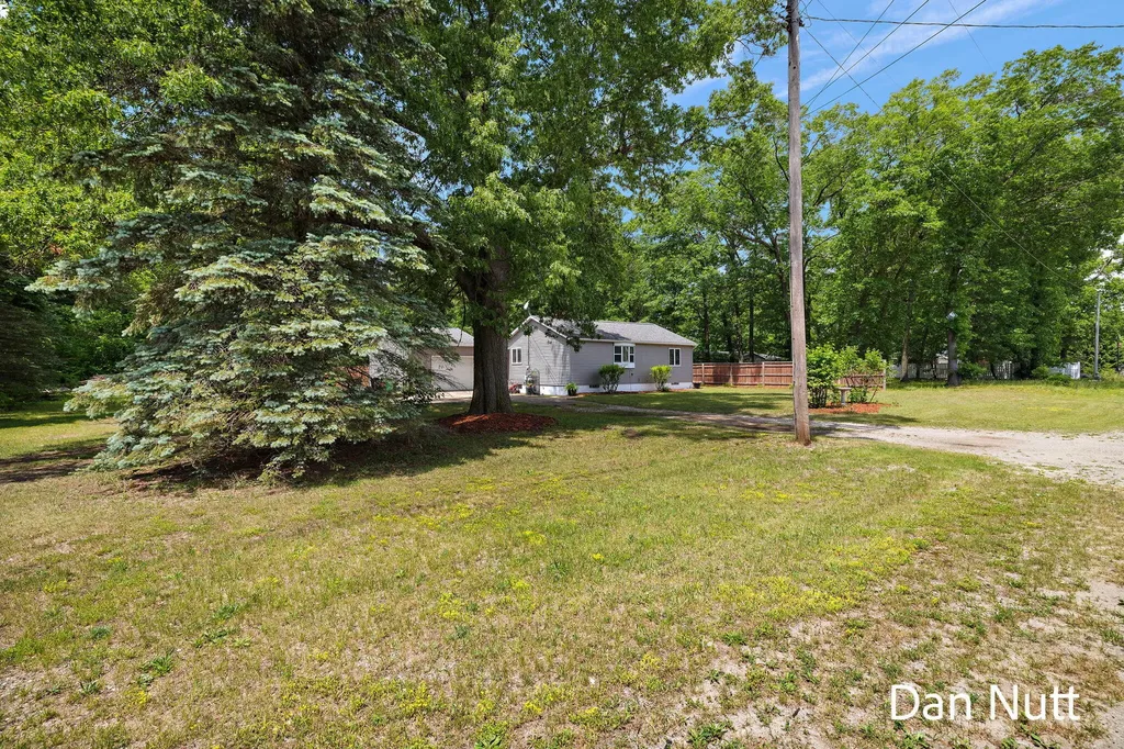 107 N Densmore Street Muskegon Charter Township MI 49442