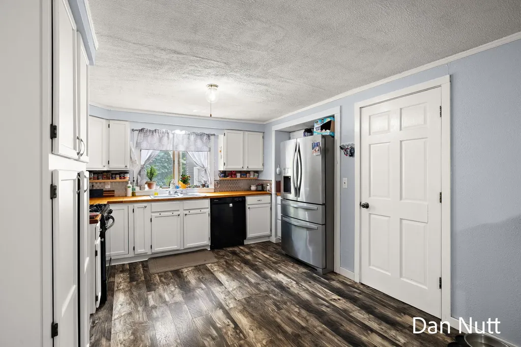 107 N Densmore Street Muskegon Charter Township MI 49442