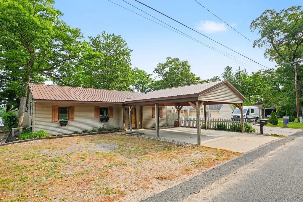 4002 Wilson Beach Road Cedar Creek Township MI 49457
