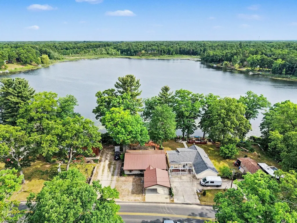 4002 Wilson Beach Road Cedar Creek Township MI 49457