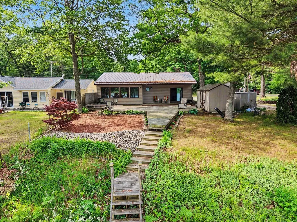 4002 Wilson Beach Road Cedar Creek Township MI 49457