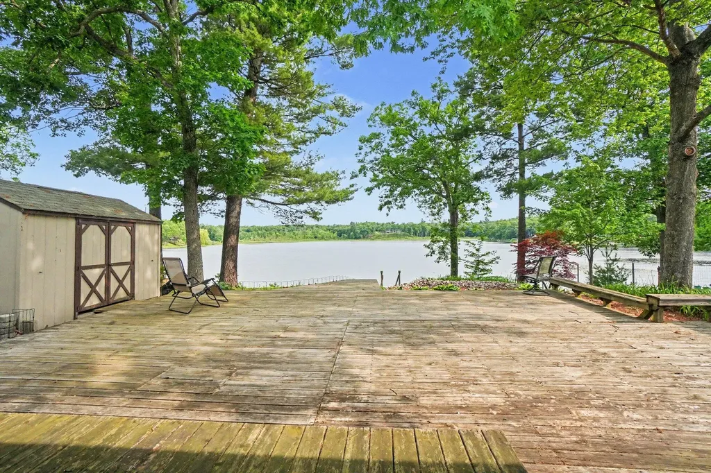 4002 Wilson Beach Road Cedar Creek Township MI 49457