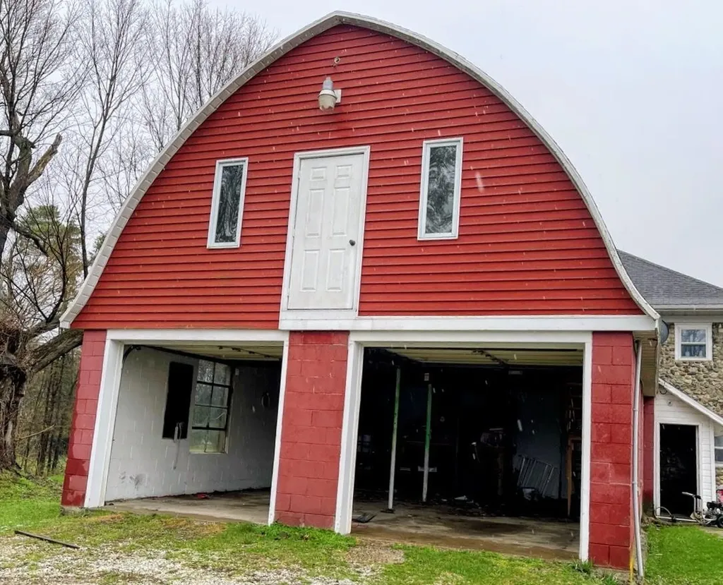 2311 E Glendora Road Buchanan Township MI 49107