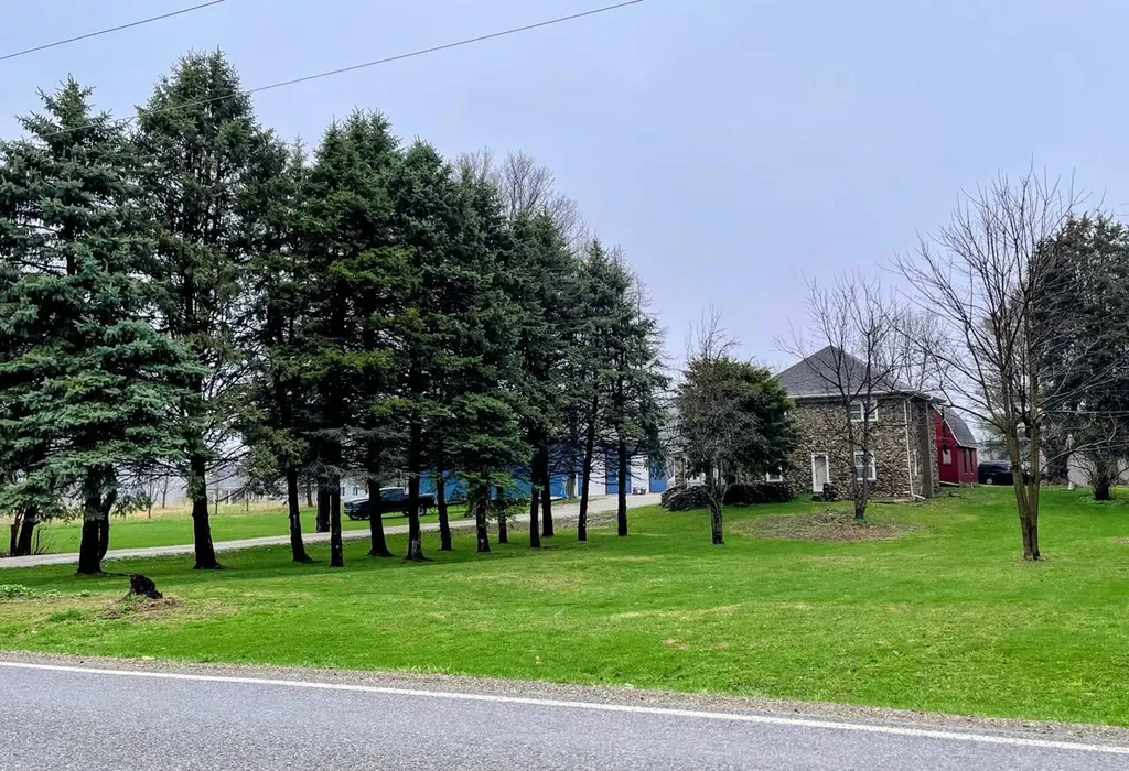 2311 E Glendora Road Buchanan Township MI 49107
