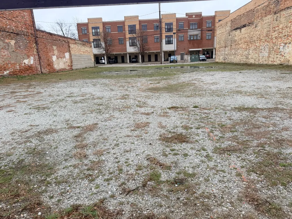 593 W Western Avenue Muskegon City MI 49440
