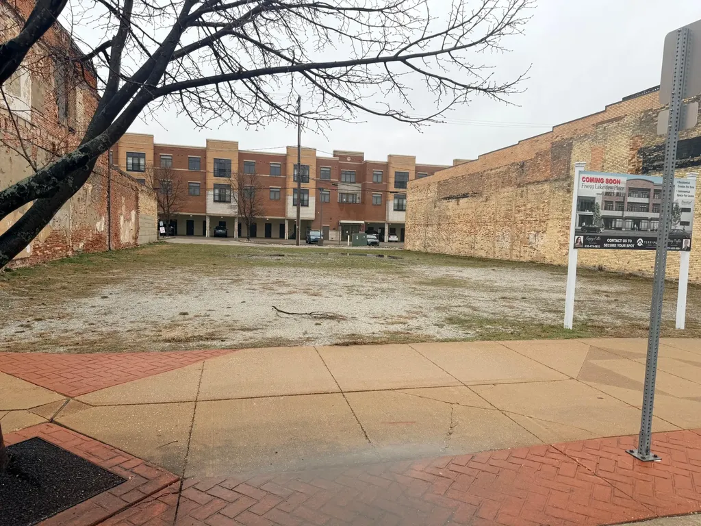 593 W Western Avenue Muskegon City MI 49440