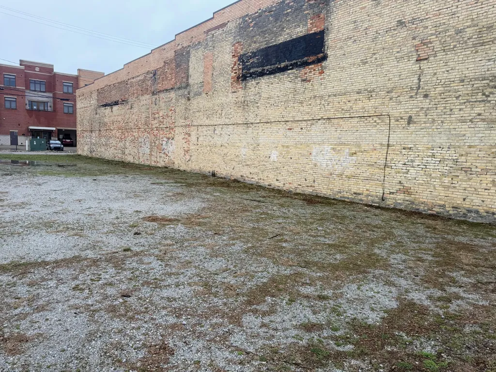 593 W Western Avenue Muskegon City MI 49440