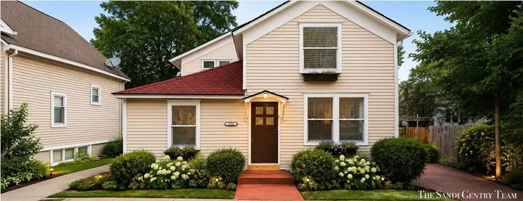 209 Clinton Avenue Grand Haven City MI 49417