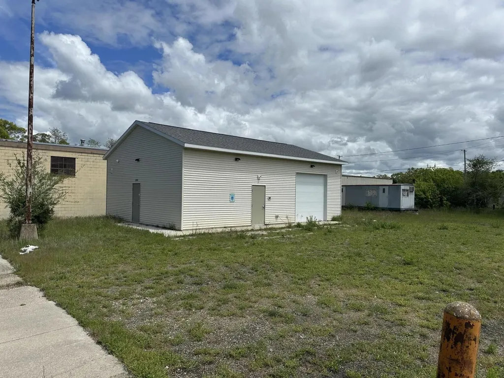 1984 Jefferson Street Muskegon City MI 49441