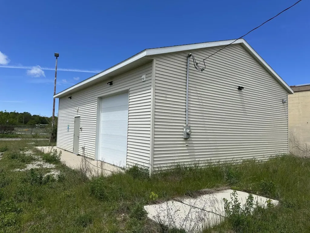 1984 Jefferson Street Muskegon City MI 49441