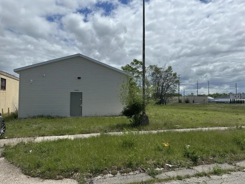 1984 Jefferson Street Muskegon City MI 49441