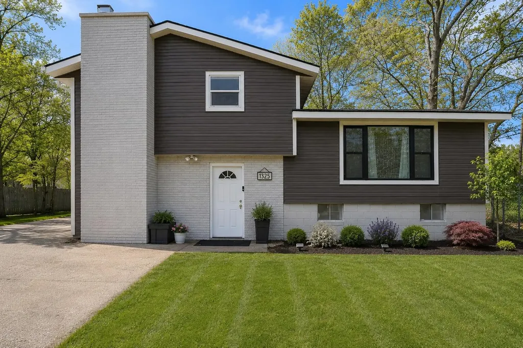1325 Sumac Street Muskegon Charter Township MI 49445