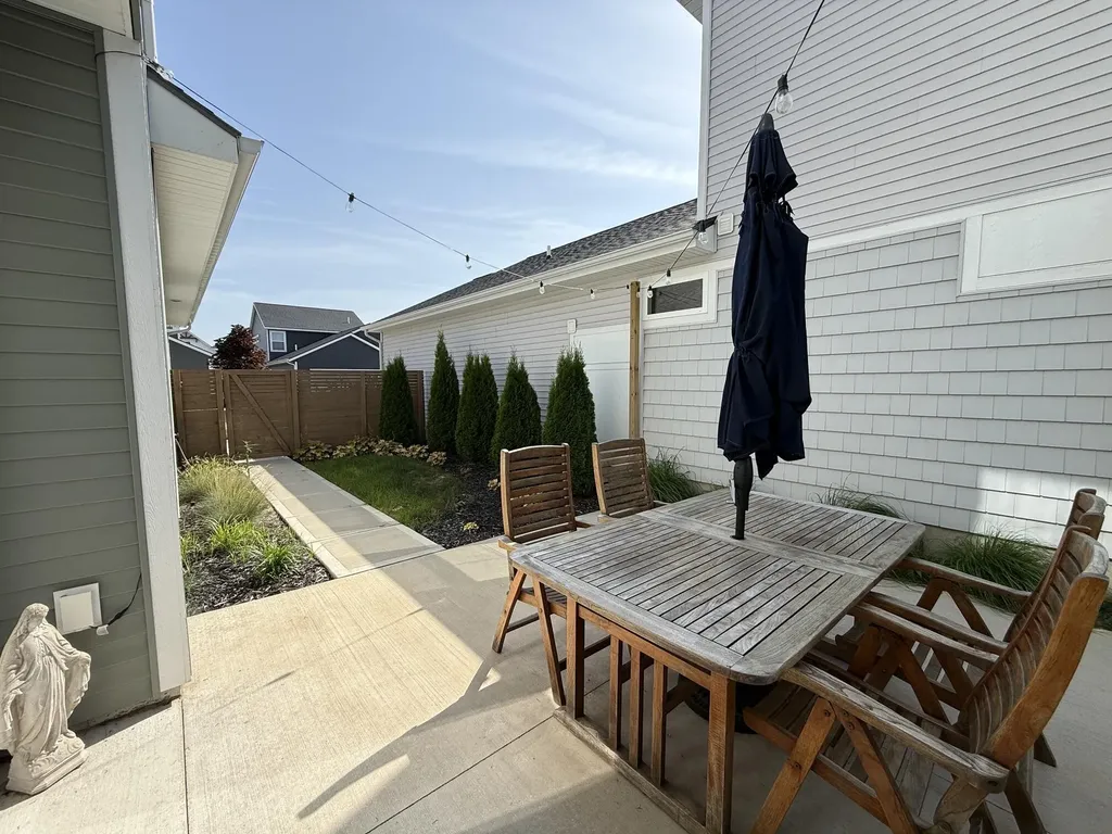 406 W Leland Drive Whitehall City MI 49461
