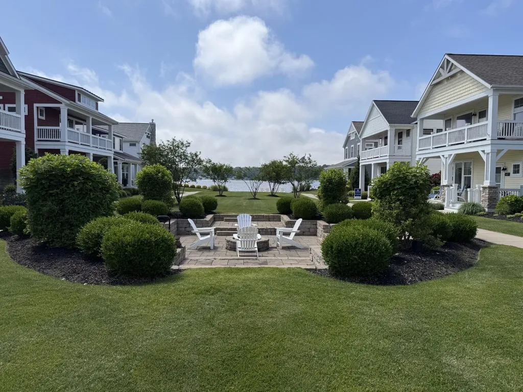 406 W Leland Drive Whitehall City MI 49461