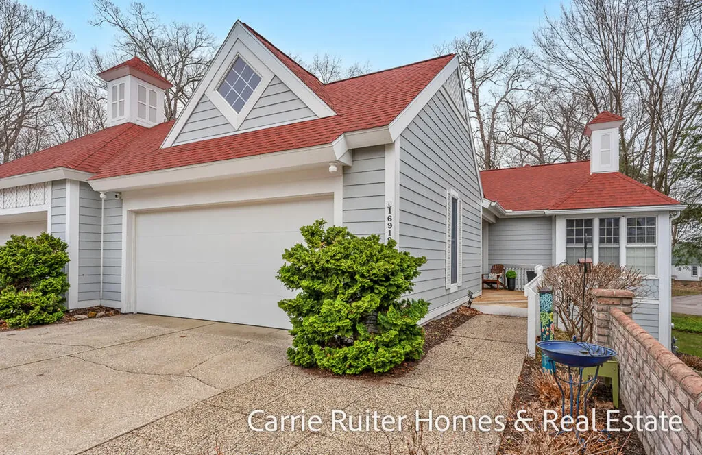 16919 Landing Lane Ferrysburg City MI 49456