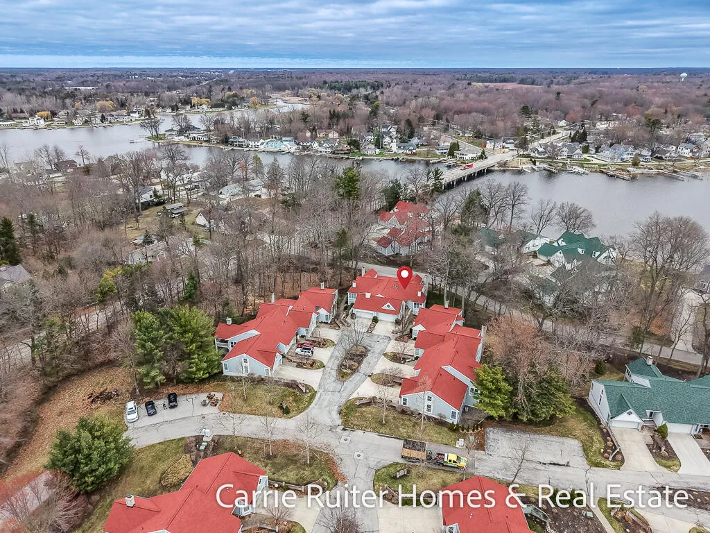 16919 Landing Lane Ferrysburg City MI 49456